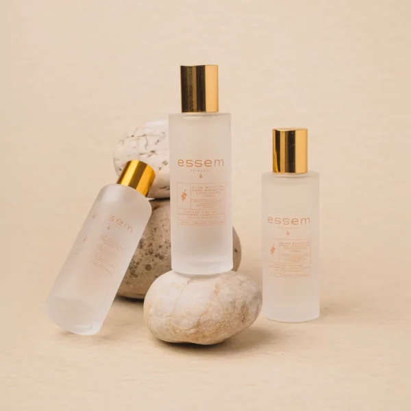ESSEM GLOW BOOSTING PORE MINIMIZING EXFOLIANTING TONER